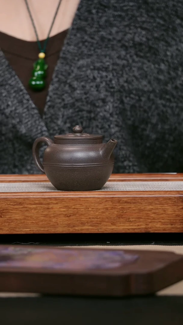 茶壶紫砂穿***租宜兴紫砂