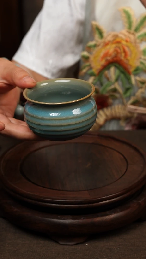 瓷片仿古天蓝釉全手工玹纹杯100ML