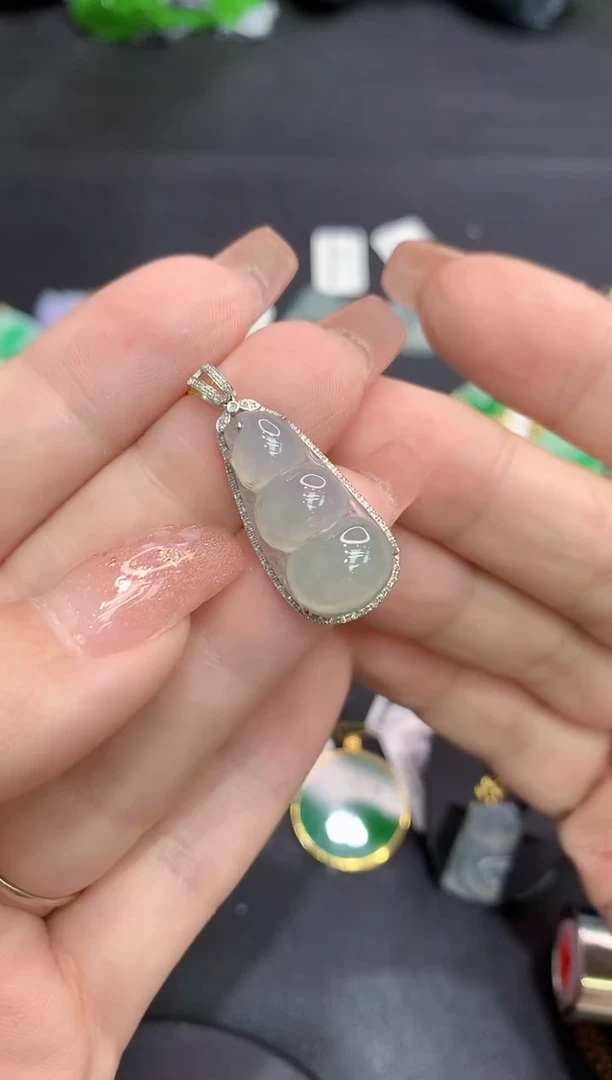 吊坠(不含链)18K金镶嵌翡翠11