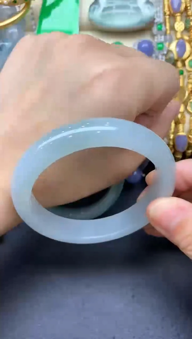 翡翠手镯未镶嵌421-中国好珍宝