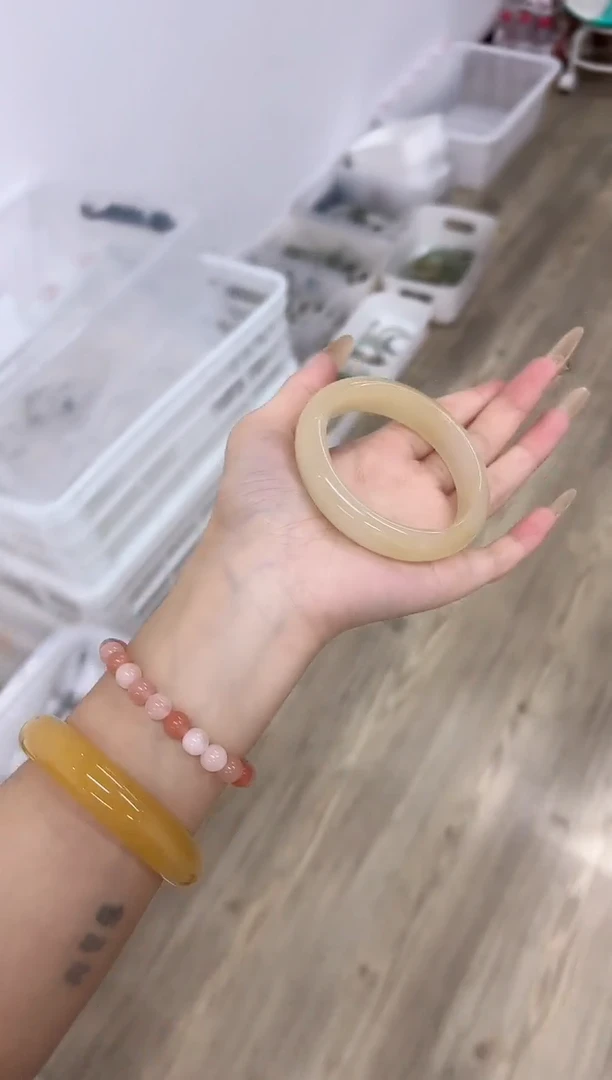 未镶嵌手镯石英质玉172-58HU