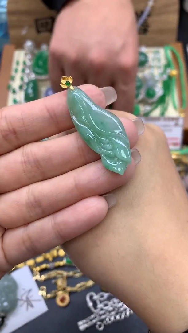 【闪购商品】翡翠颈饰18K金镶嵌84-中国好珍宝