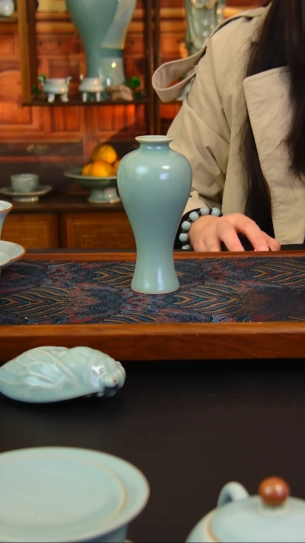 瓷片仿古釉梅瓶，全品