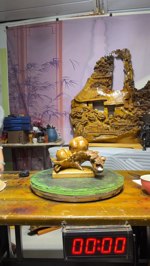 金丝楠灰*狼金丝楠木雕刻摆件