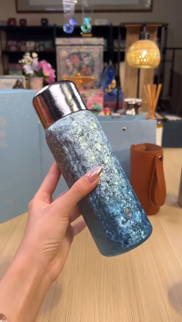 101青炫-罗马磁吸款纯钛杯420mL（渐变蓝）+