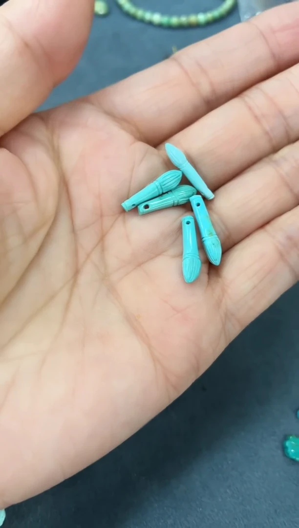 琥珀未镶嵌珠宝奇石配件多样性发一件