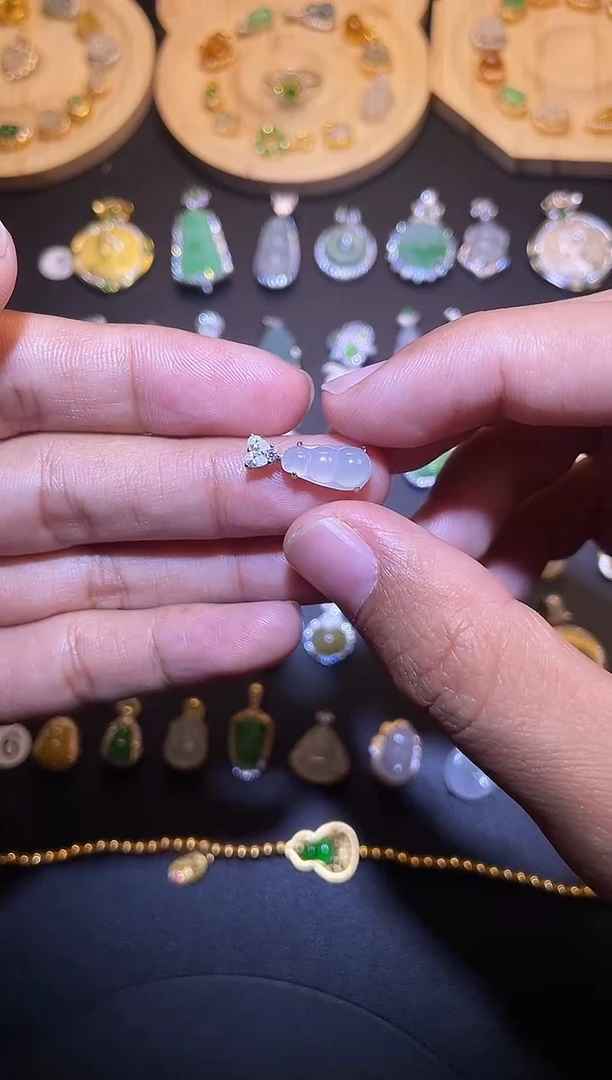 吊坠(不含链)银S925镶嵌翡翠1