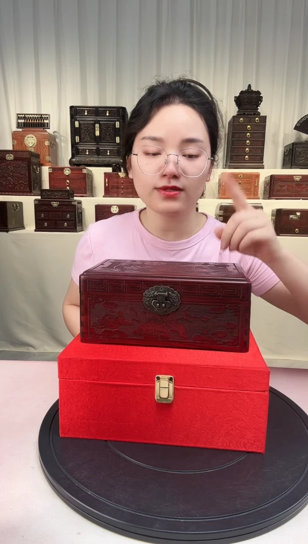 紫檀木类成套家具幸福美满