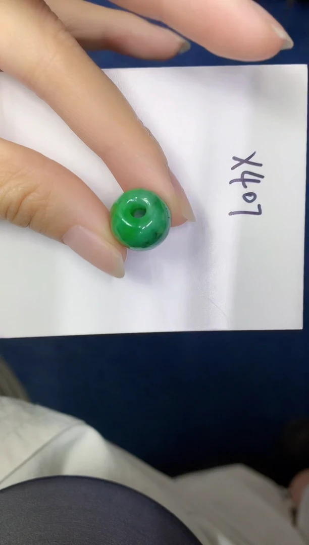 颈饰未镶嵌翡翠缅甸天然翡翠A货