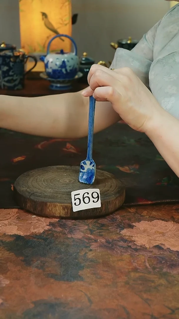 茶碗...........*569