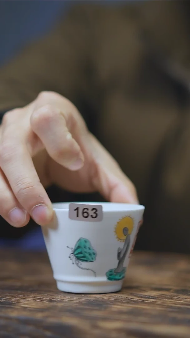 【闪购商品】163景德镇手绘步步生莲杯