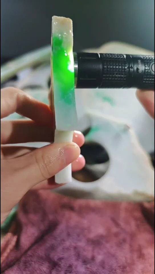 裸石翡翠缅甸翡翠A货花67