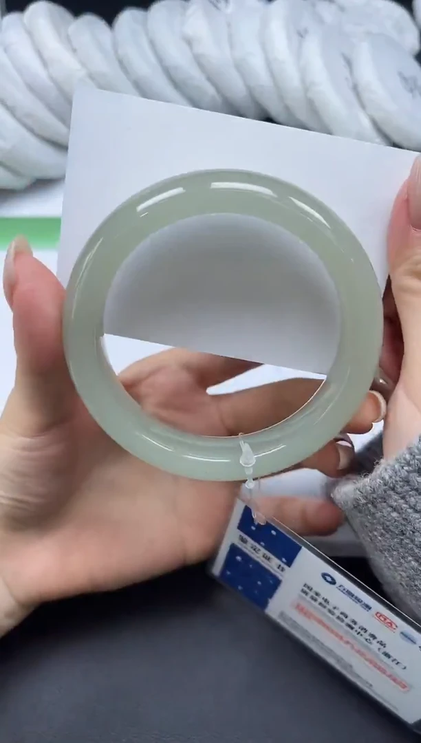 未镶嵌手镯石英质玉092-5960