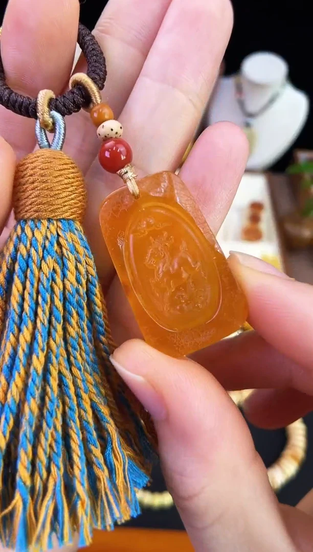 琥珀未镶嵌珠宝奇石柒月