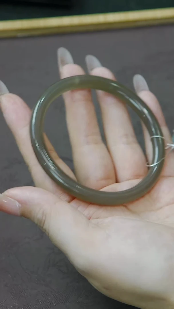 未镶嵌手镯和田玉57圈口  冰烟紫手镯