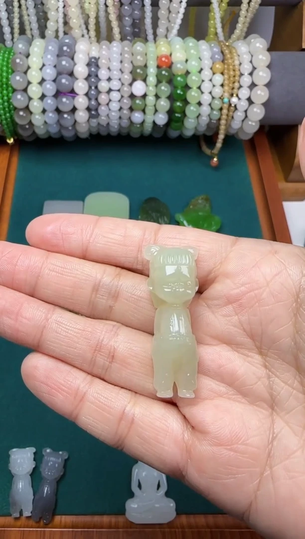 【闪购商品】和田玉无未镶嵌哪吒吊坠