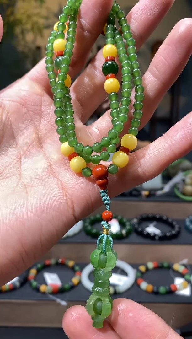 【闪购商品】和田玉-未镶嵌4.5mm碧玉圆珠108