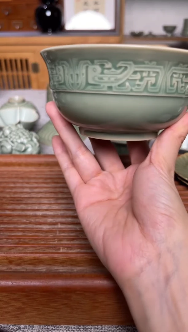 瓷器4.7英寸青铜小碗 微瑕