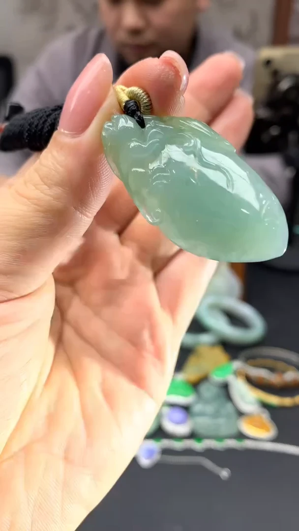 【闪购商品】翡翠颈饰未镶嵌42-天然翡翠