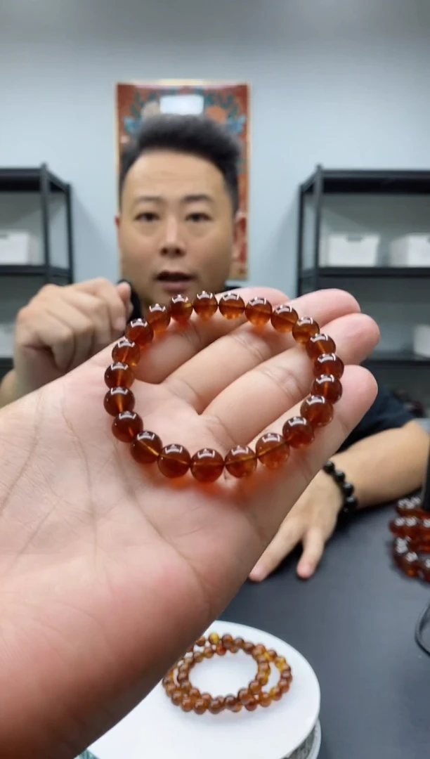 未镶嵌琥珀手串卡8+  多样性发其一