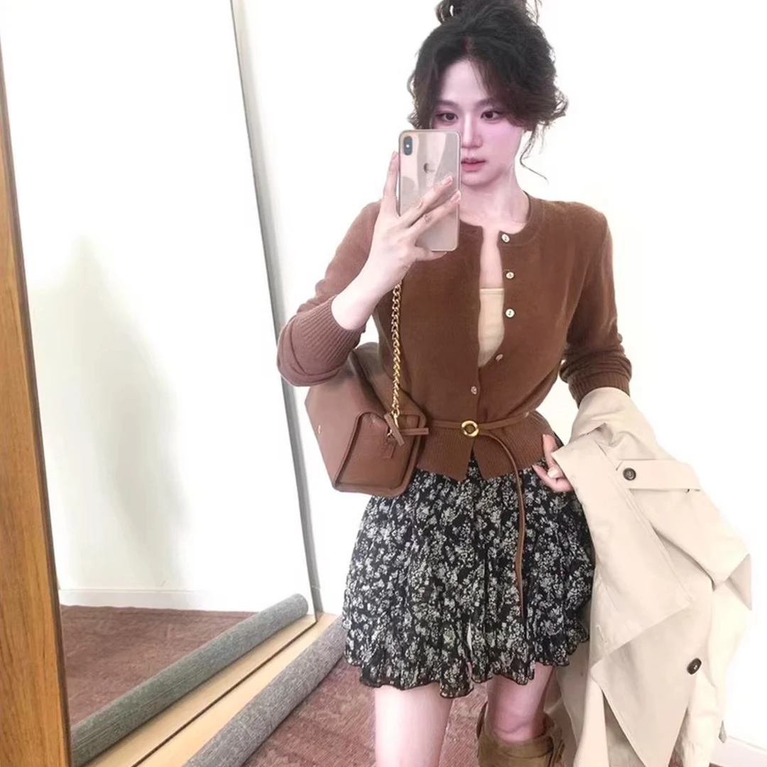 法式复古毛衣针织开衫上衣设计感碎花半身短裙两件套装女秋季新款