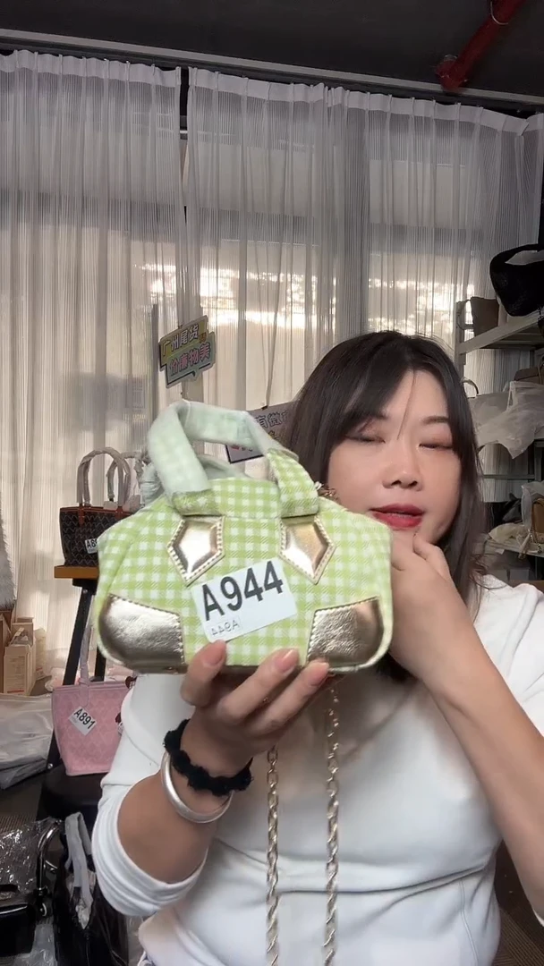 牛皮（革）944绿色格子