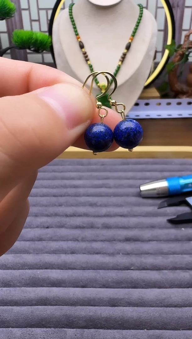 14K金镶嵌青金石耳饰E86