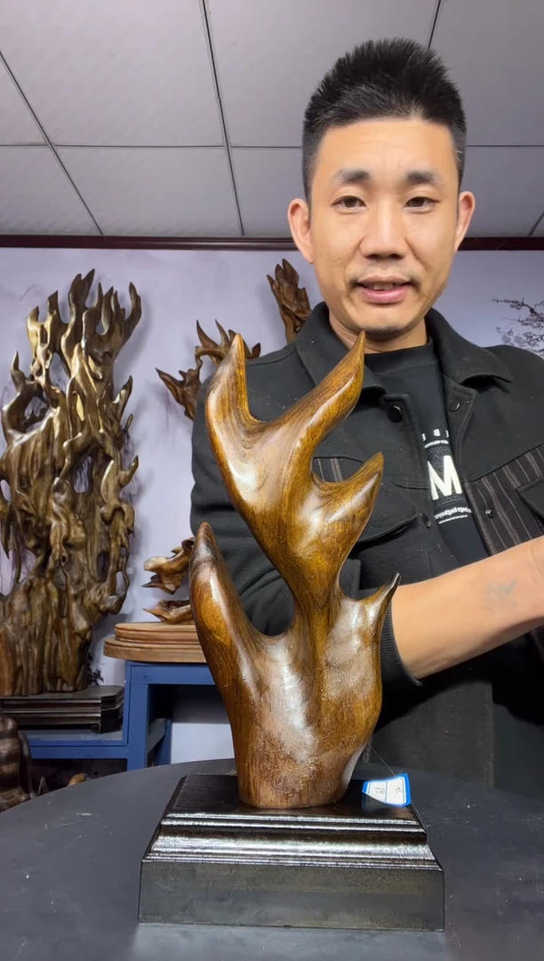 金丝楠木雕款宏****宇金丝楠木工艺品摆件