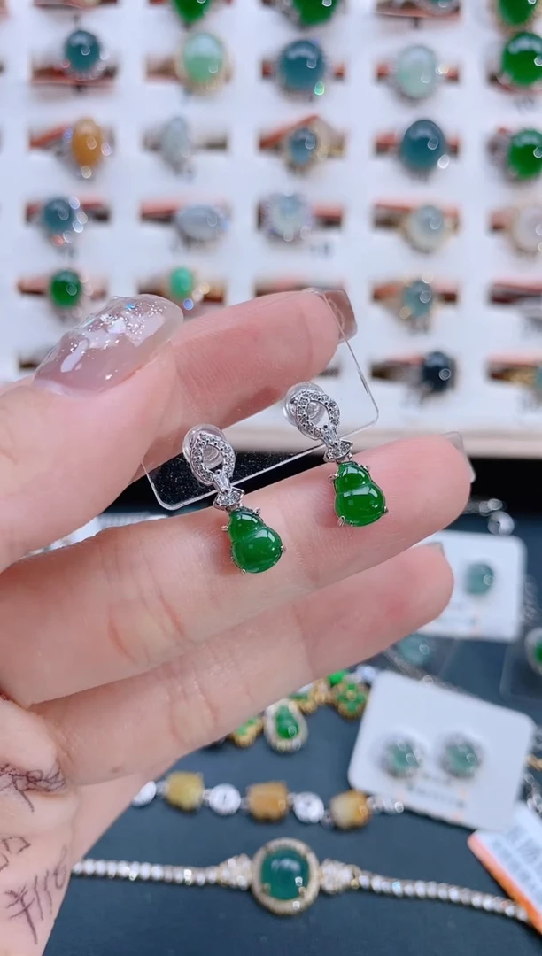 银S925镶嵌翡翠耳饰天然翡翠