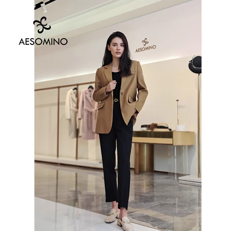 衣莎美诺春秋全羊毛西装女 经典驼色羊毛厚外套Y460C3601