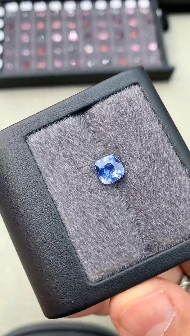 【闪购商品】定制蓝宝石裸石未镶嵌3.03ct 兰卡无烧蓝宝石