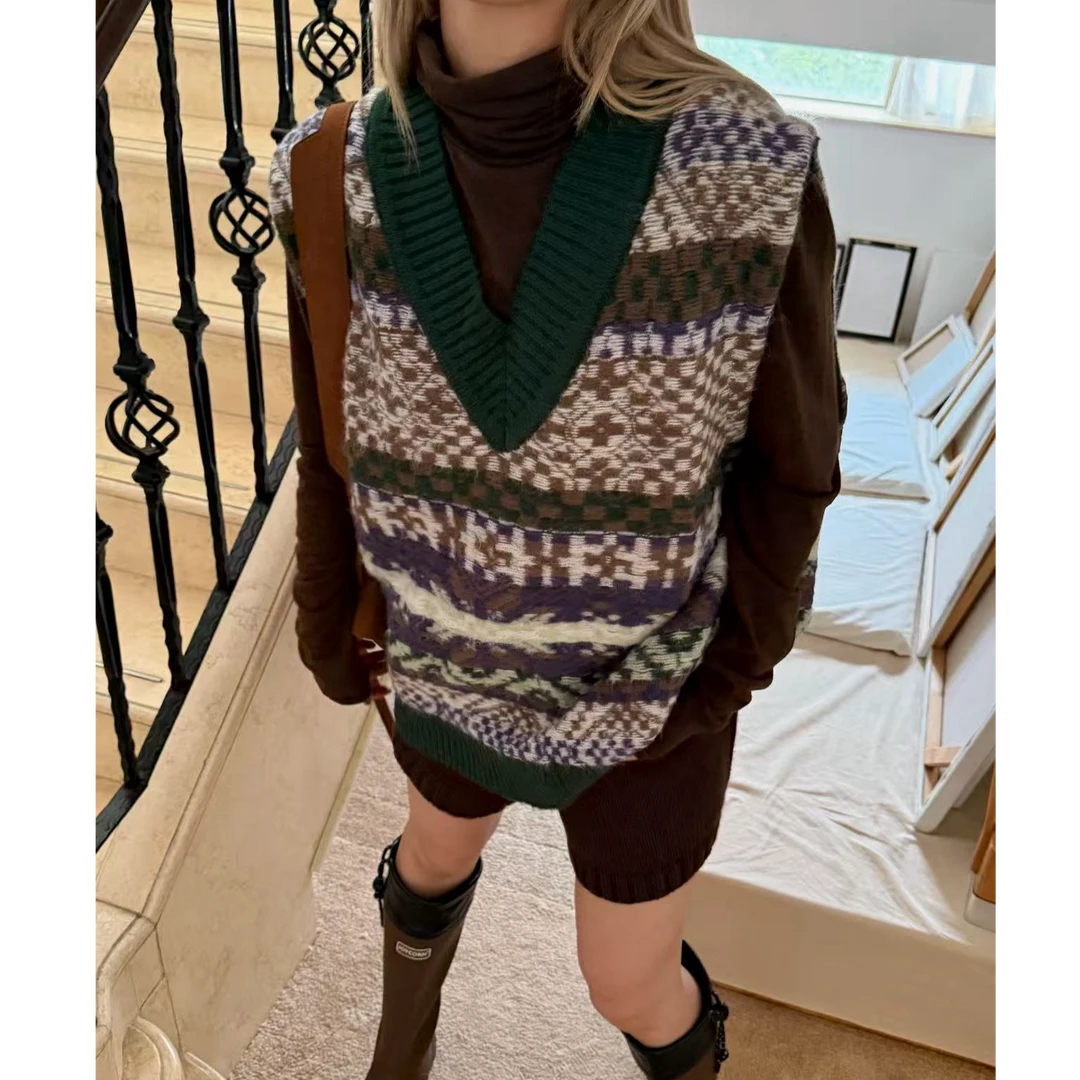 HELLOTANGO《北欧之旅》秋冬休闲北欧复古风宽松V领针织背心8337#