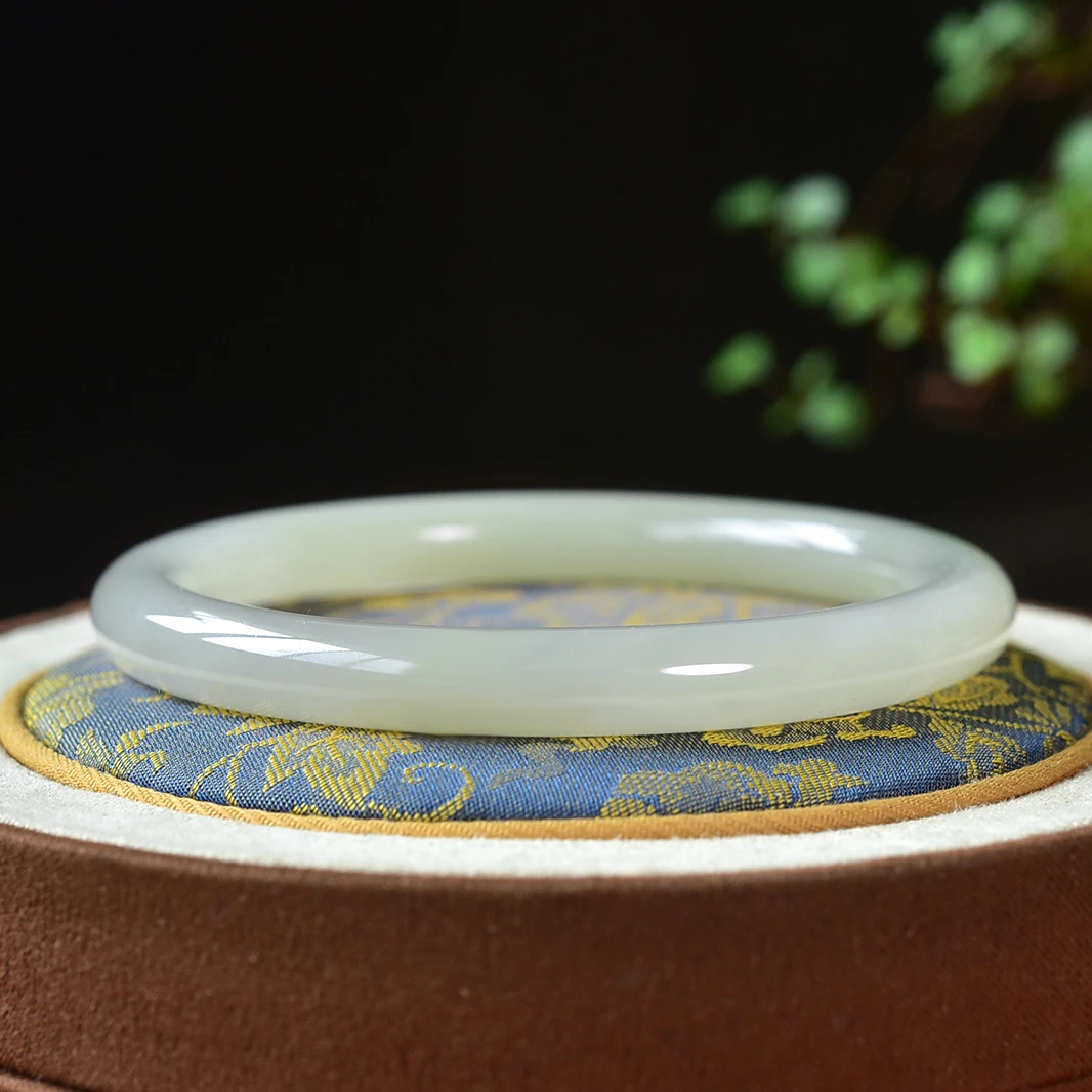 和田玉手镯，圈口：59.7