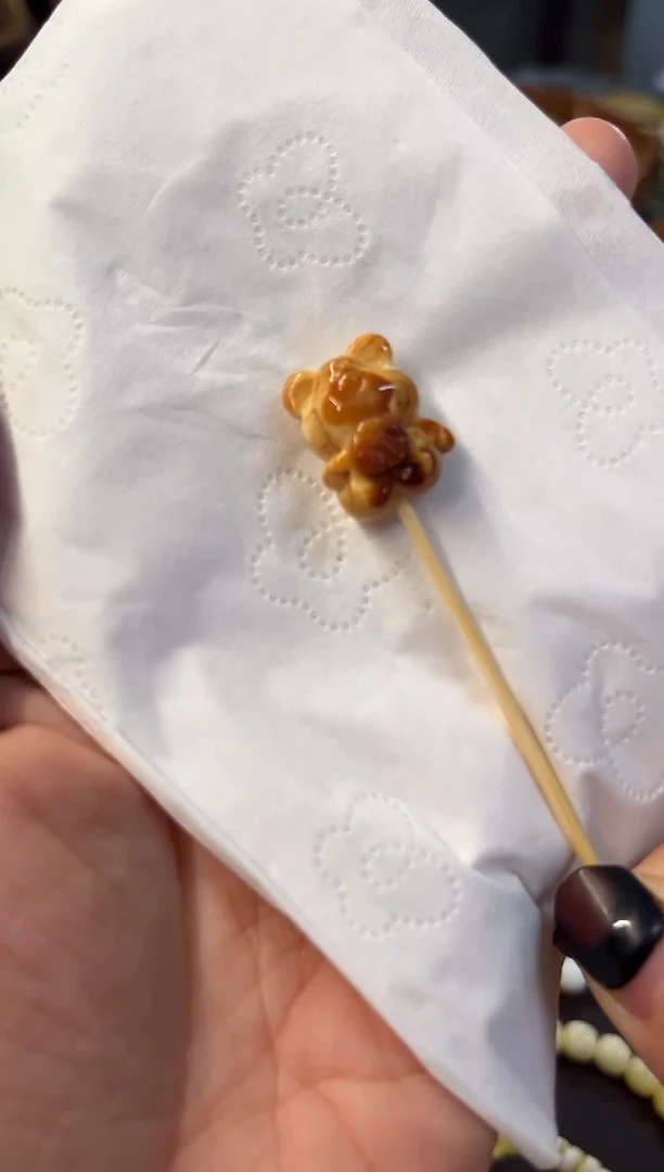 裸石蜜蜡未镶嵌雕刻件