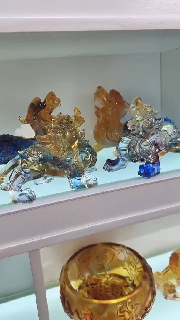 手工艺品琉璃貔貅一对