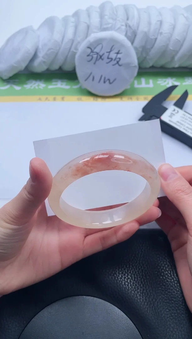 【闪购商品】石英质玉手镯未镶嵌A77-62+