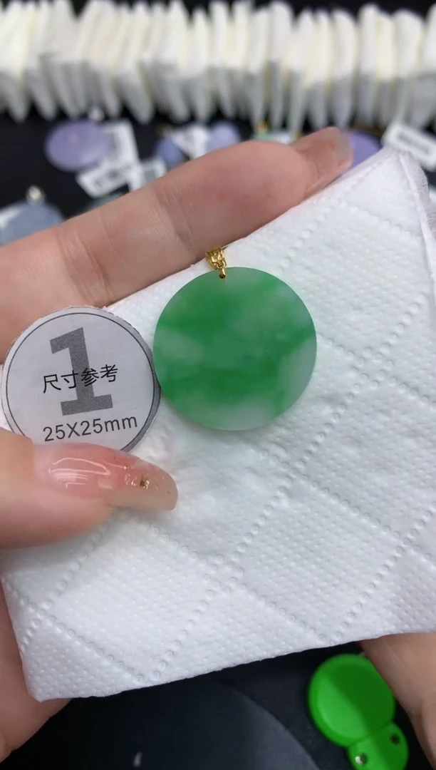 吊坠(不含链)18K金镶嵌翡翠111111111111