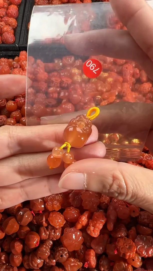 【闪购商品】南红玛瑙颈饰合金2