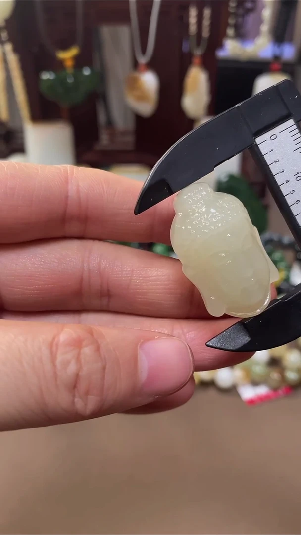 颈饰未镶嵌和田玉和田玉吊坠