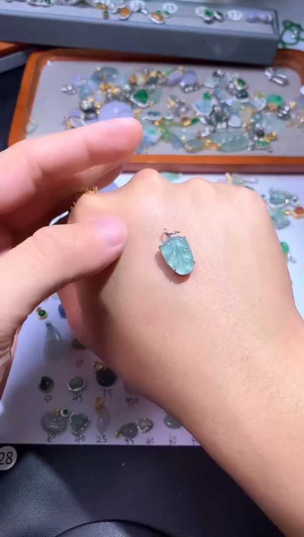 翡翠银S925镶嵌吊坠(不含链)?****?1