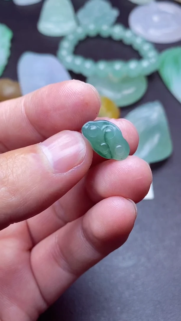 未镶嵌定制翡翠a货翡翠