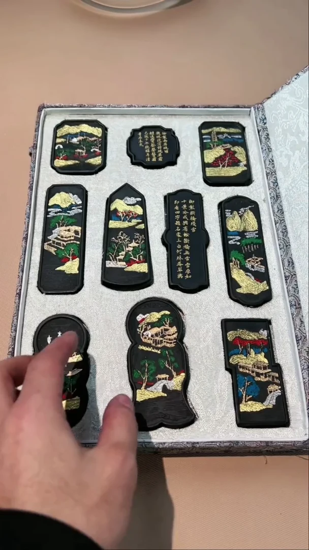 09西湖十景徽墨一套刚子和他的砚友们（特价）