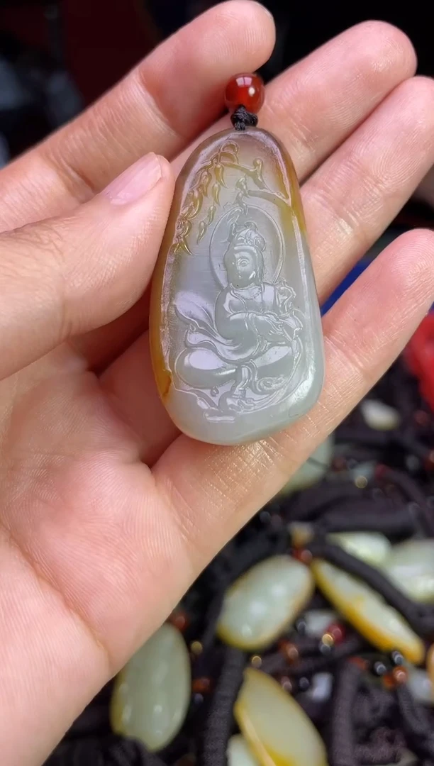 未镶嵌和田玉挂件1