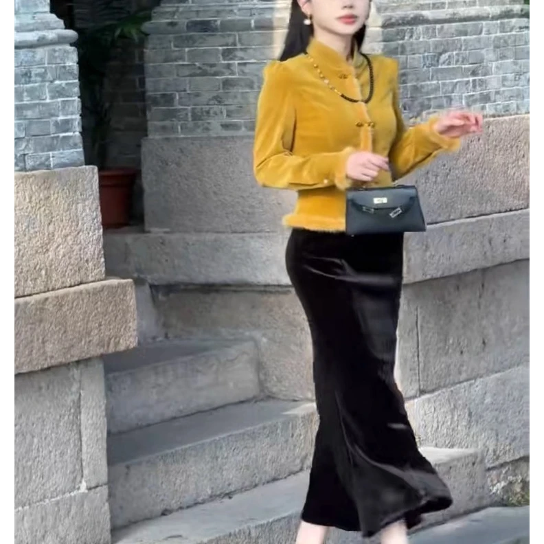 网红爆款时尚套装2025冬季新款气质立领毛毛边盘扣百搭上衣半身裙