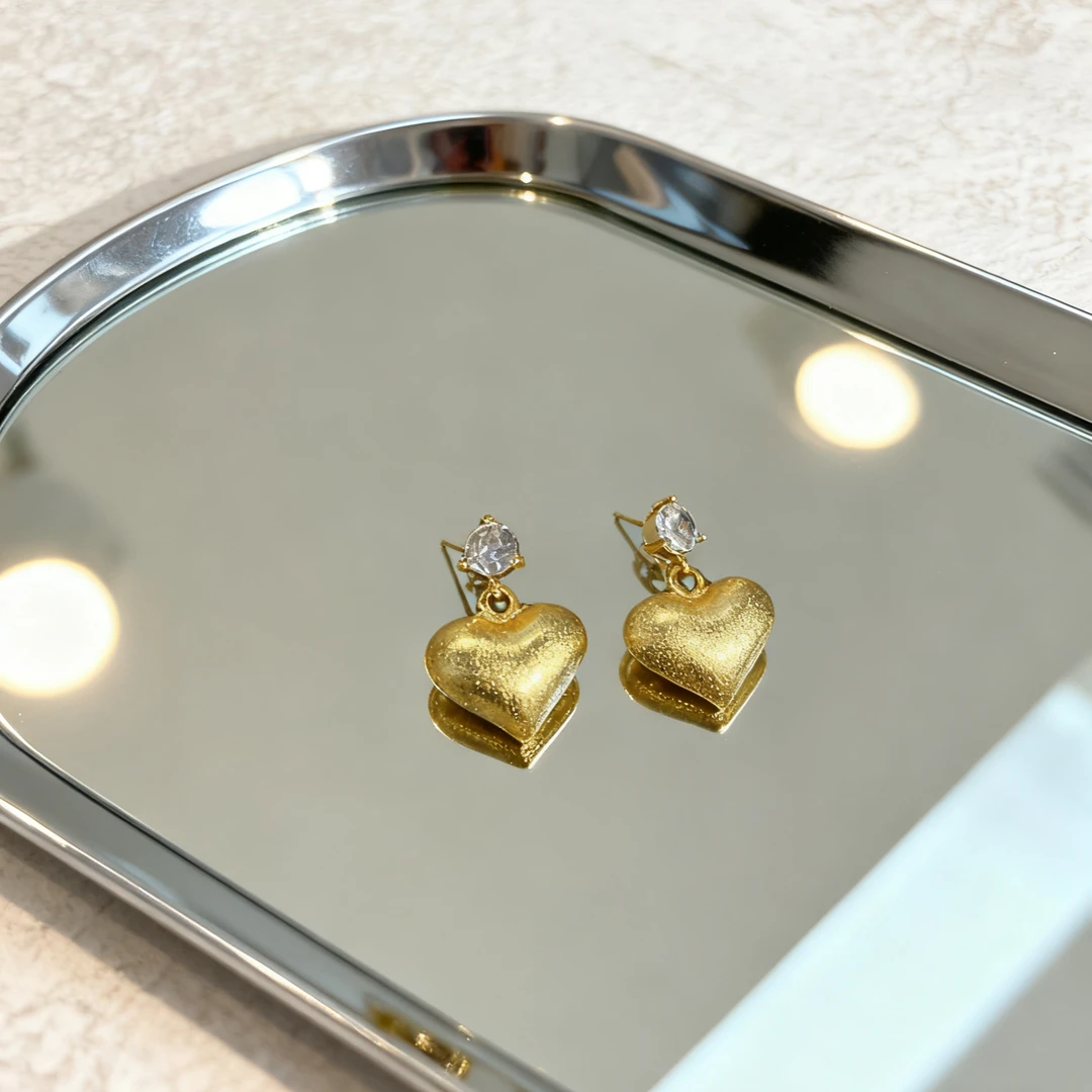【越美丽】-爱心-V金意大利拉丝精工质感高级极简耳饰dj0114