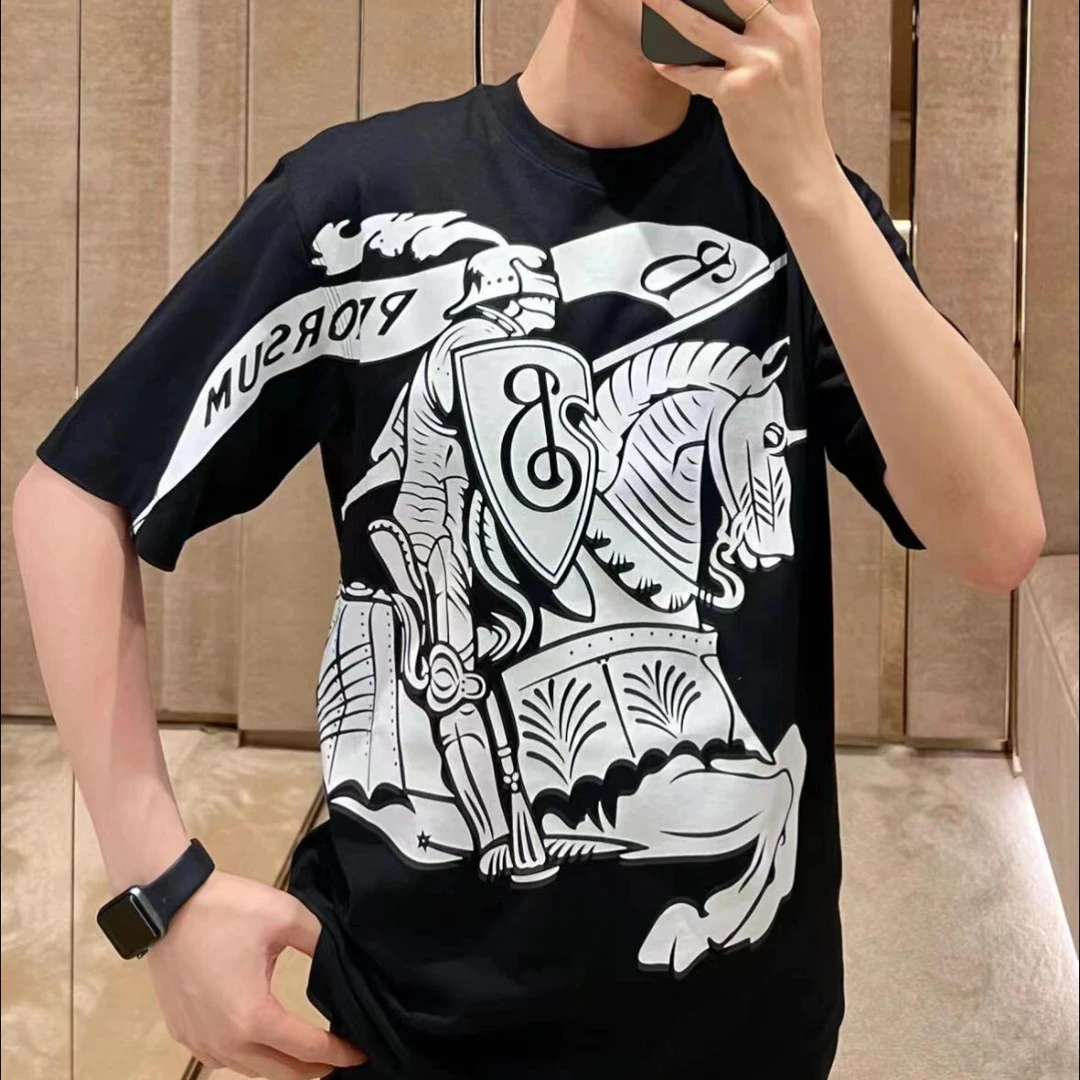 全新未使用 BURBERRY/博柏利 白色大战马印花黑色圆领短袖T恤男女