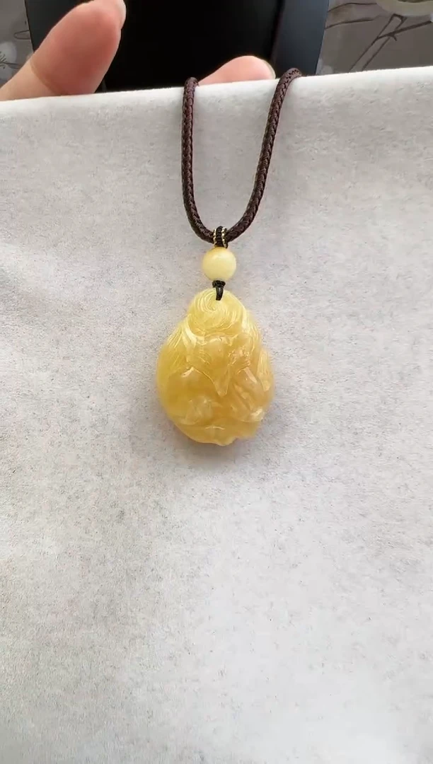 【闪购商品】琥珀裸石未镶嵌10203332-吊坠