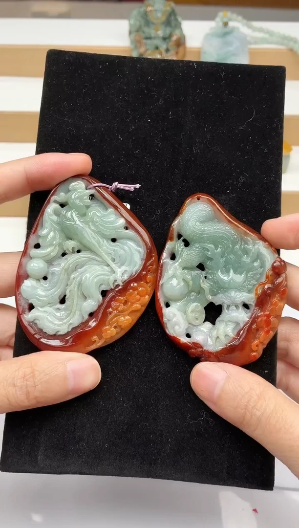 颈饰未镶嵌翡翠K****）牌子