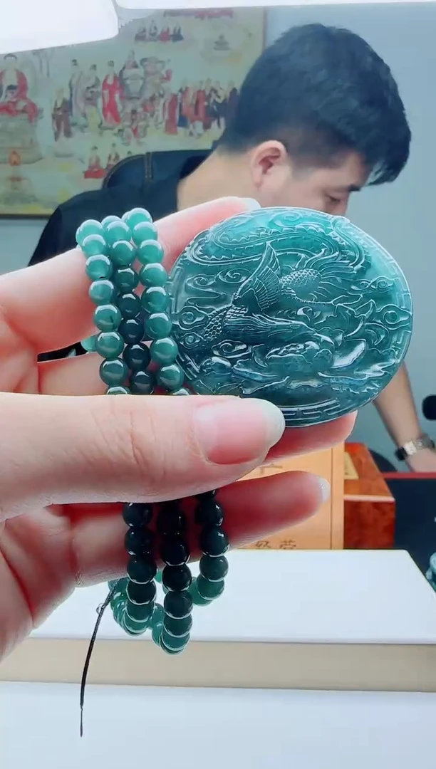 颈饰未镶嵌翡翠多样性发其一