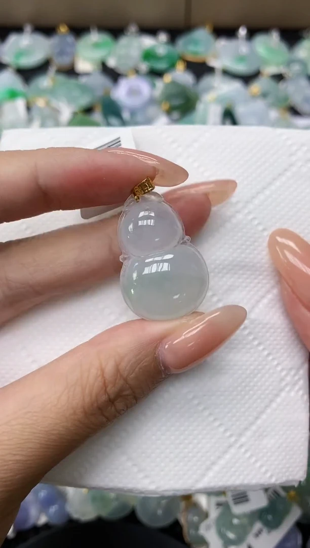 颈饰18K金镶嵌翡翠11111111111